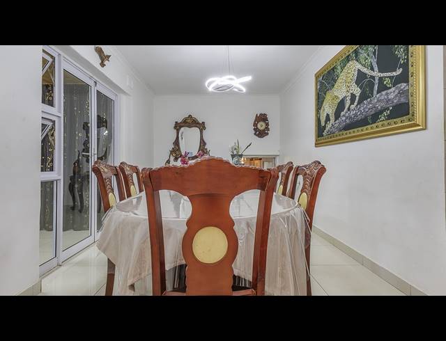4 BEDROOM HOUSE FOR SALE IN WEST RIDING